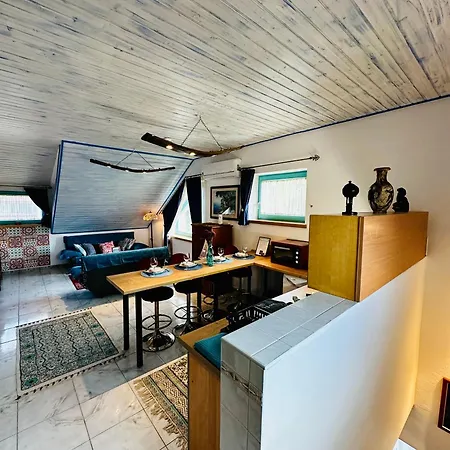 Happy Days Apartament *